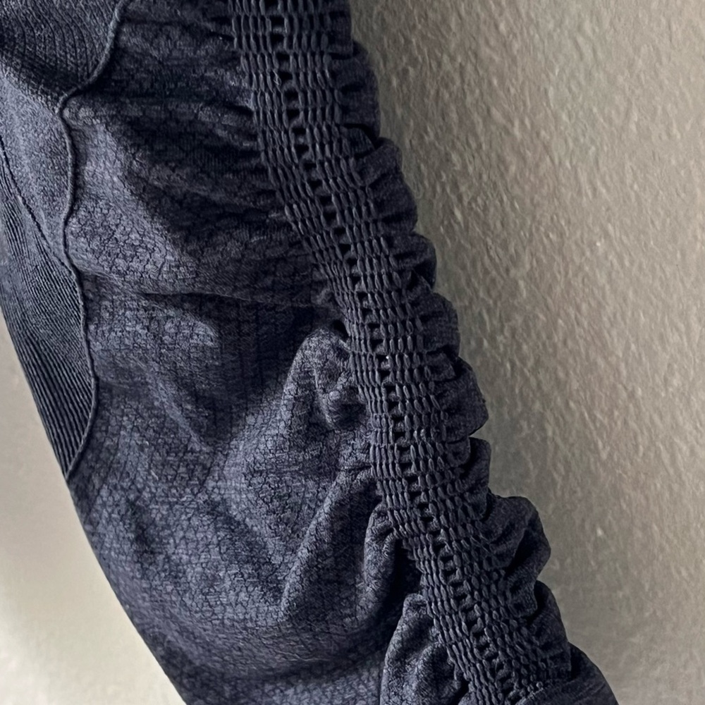 Lululemon In The Flow Crop Yoga Lounge Leggings Gray Size 6 - Picture 10 of 13